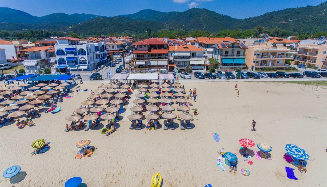 House Kostas On The Beach Szárti Kültér fotó