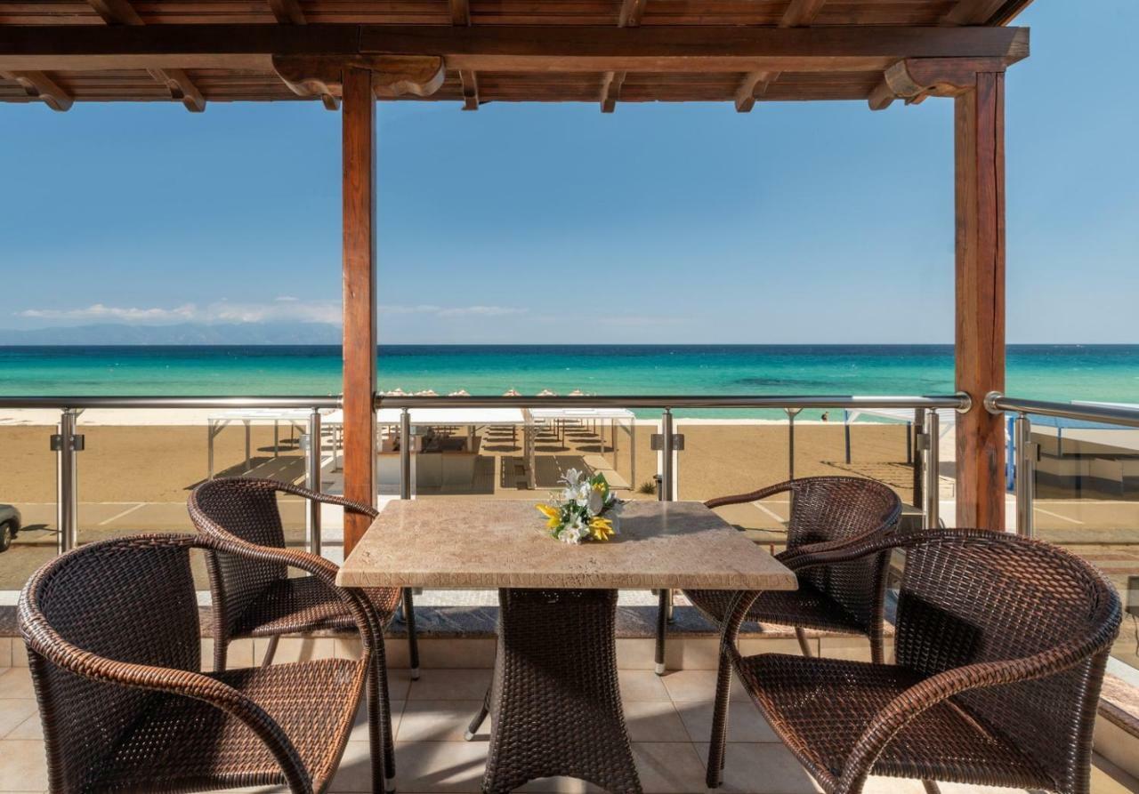 House Kostas On The Beach Szárti Kültér fotó